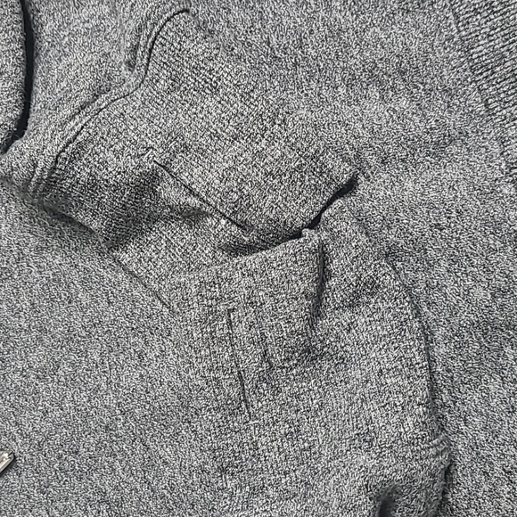 Calvin Klein Cropped Sweatshirt - Picture 3 of 6